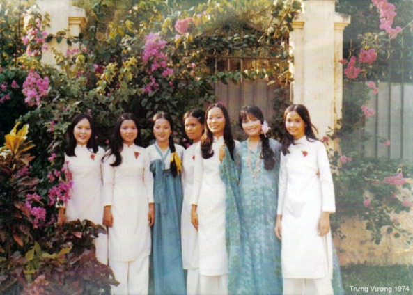 Nữ sinh Trưng Vương, văn nghệ Xuân 1974