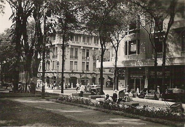 Saigon_rue Việt Nam vào năm 1950 của ông Urbain CALESTROUPAT